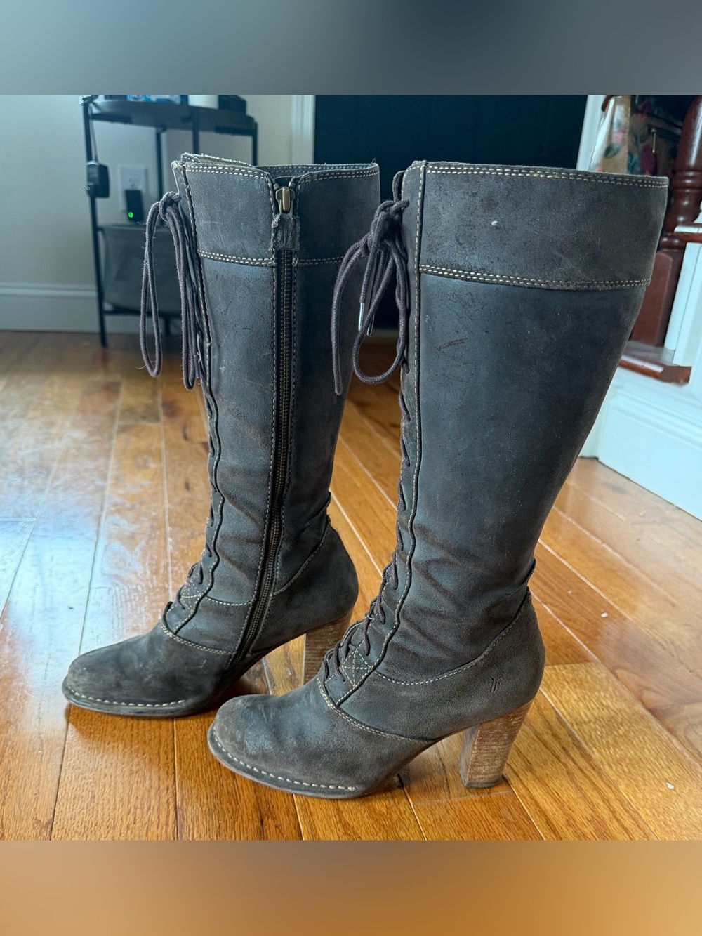Frye Villagers Grey Oiled Suede lace up heeled tall boots 8